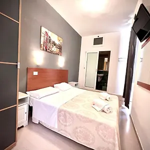 Hotel Alius And Freerome, Rome